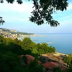 Vista And Breeze In Appartement