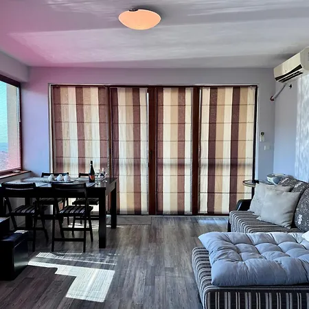 Vista And Breeze In Appartement